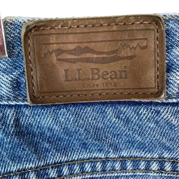 L.L. Bean Vintage Comfort Waist Straight Leg Denim Blue Jeans 40 X29 Medium Wash - Picture 9 of 16